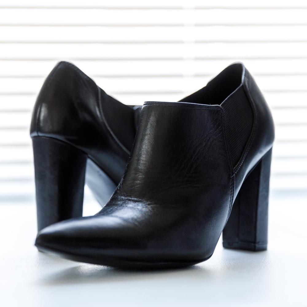 MARC FISHER Hydra Pointed Toe Black Bootie